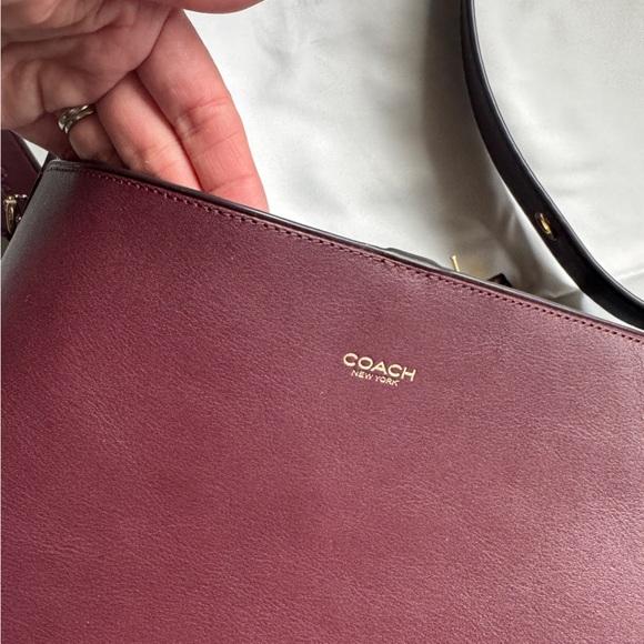 New! Coach Bleecker Bucket Bag - Merlot/brass hardware - Picture 9 of 13